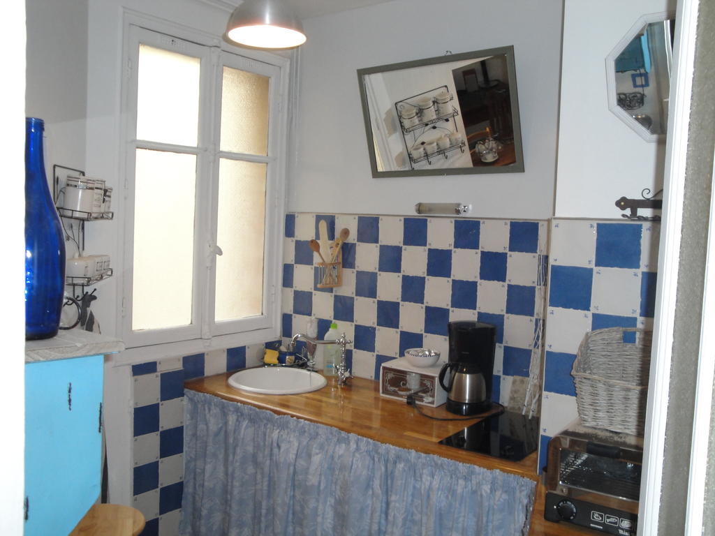 Almeria Garden Apartment Paris Zimmer foto